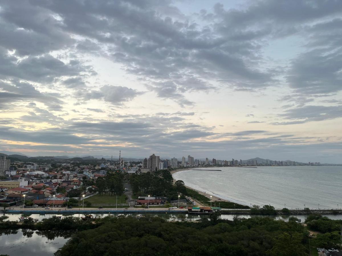 Apartamento Novo Frente Mar Com Piscina Em Home Club Пеня Екстериор снимка